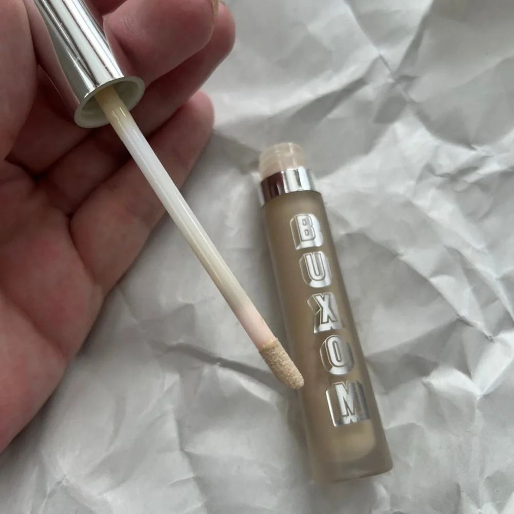 Buxom Full-On Plumping Lip Cream “Gin Fizz” - Picture 4 of 6